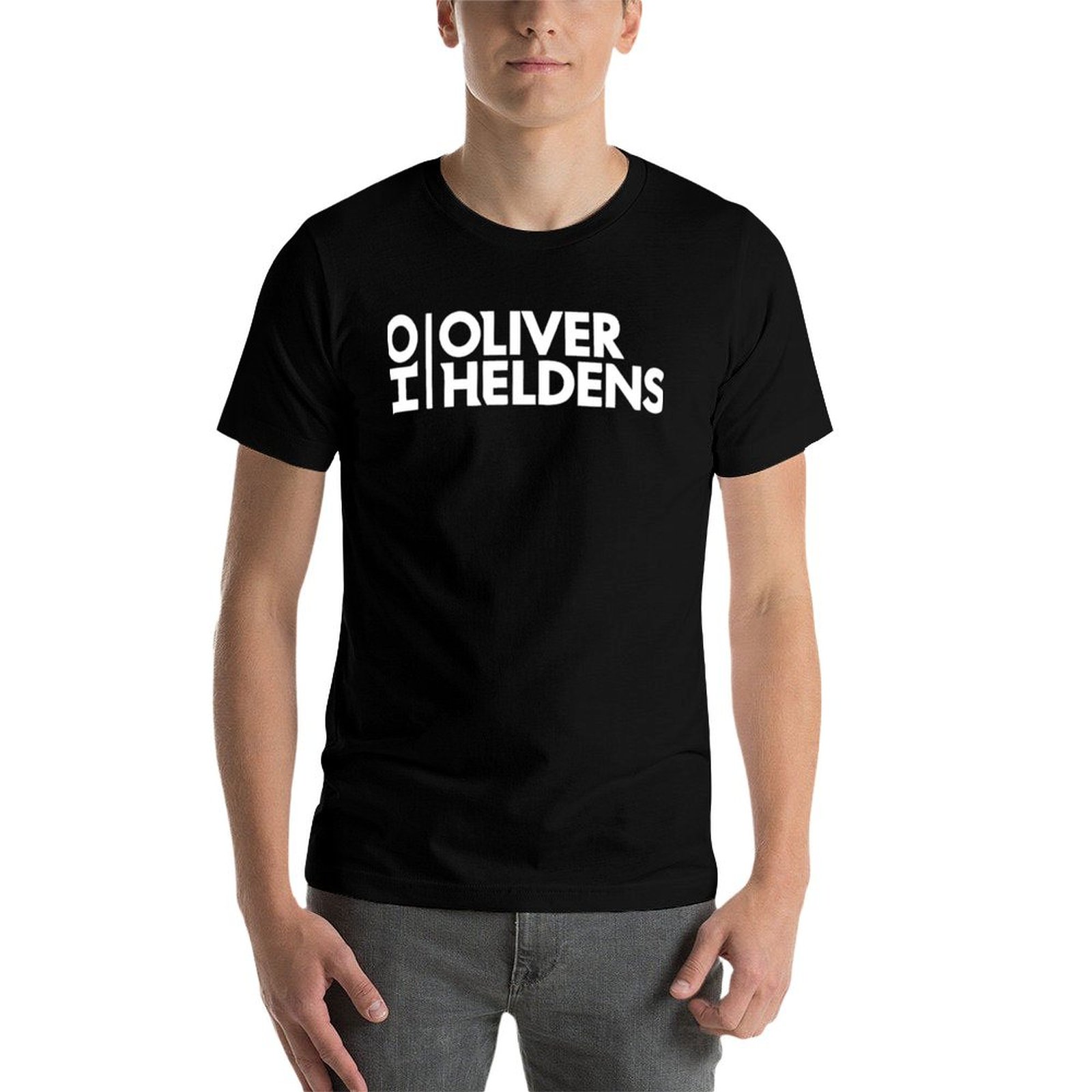 オリバー・ヘルデンズのロゴ商品 Tシャツ プリント入り Tシ - Anime Merchandise Logo のレビューと価格
