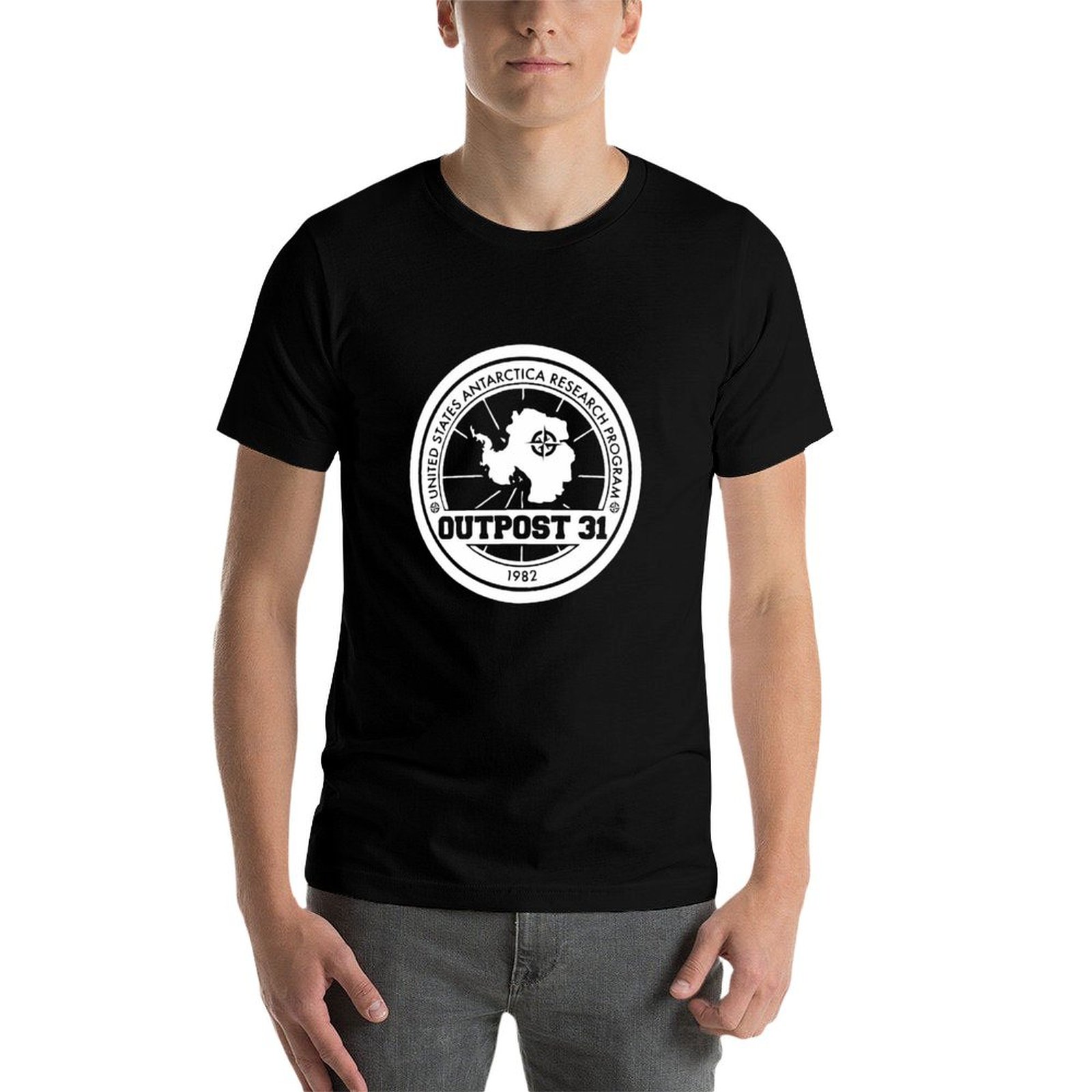 Outpost 31 ロゴ商品 Tシャツ男性用 Tシャツ T - Anime Merchandise Logo のレビューと価格